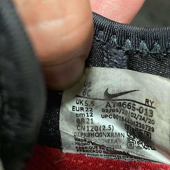 Toddler Nike runners - Picture 5 of 5